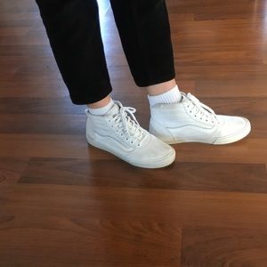 White HighTop canvas Vans